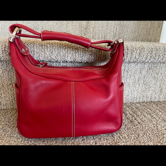 Tod's Handbags - Gorgeous and petite Tod’s red purse
